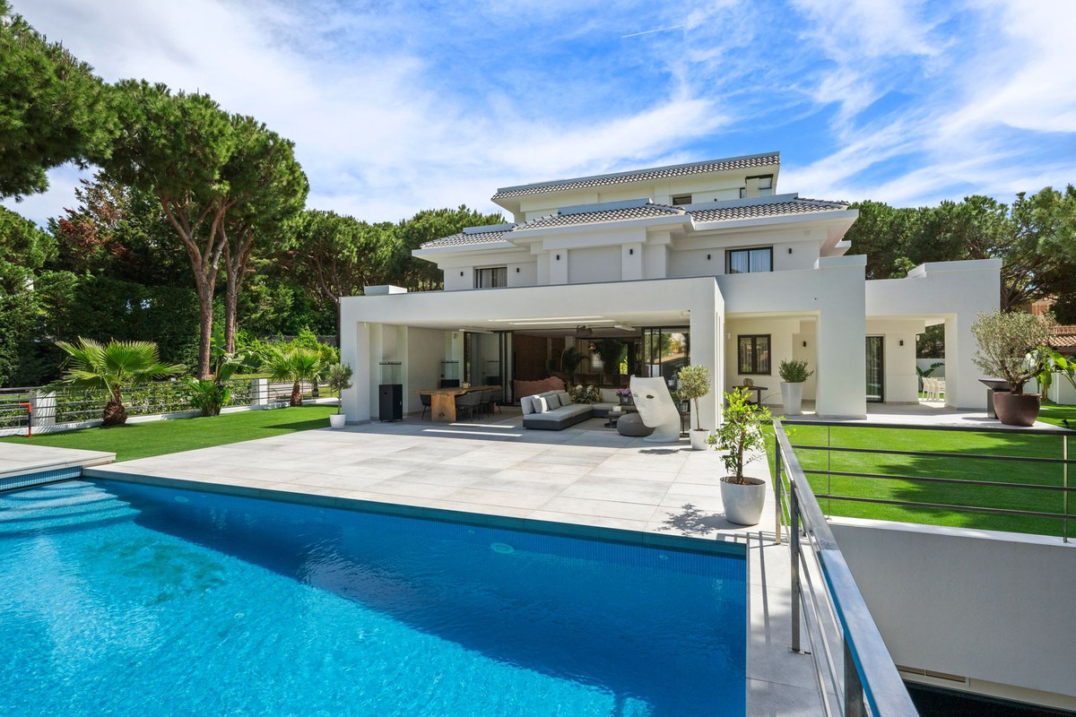 Las Chapas, Marbella