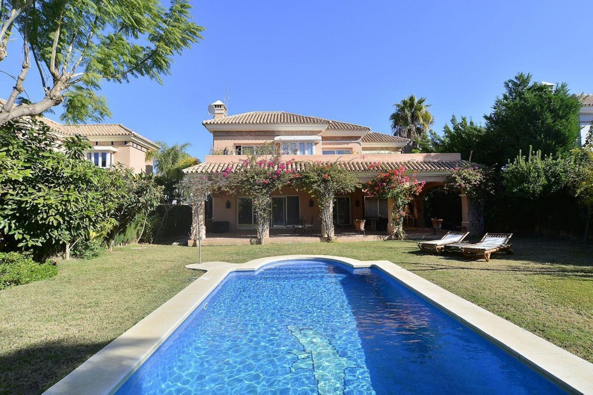 Nueva Andalucía, Marbella