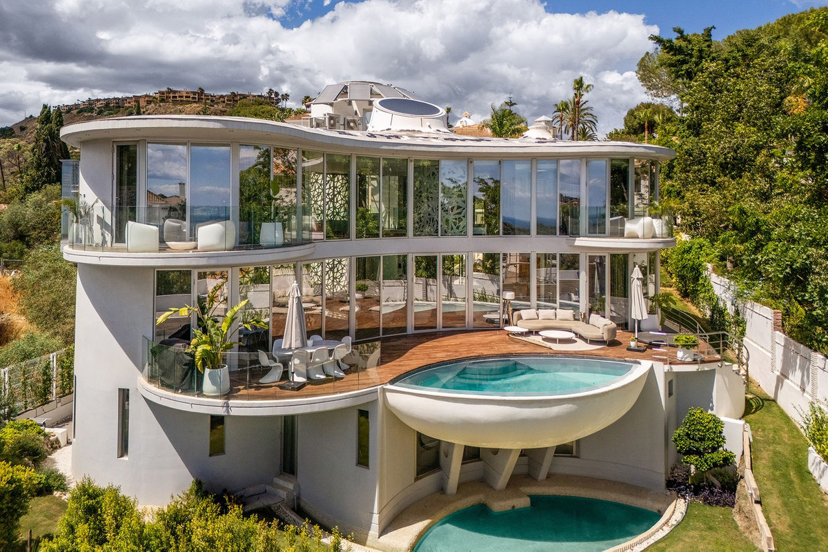 El Paraíso, Estepona