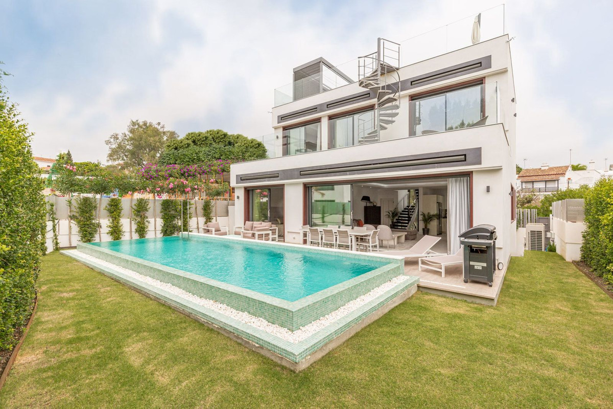Milla de Oro, Marbella